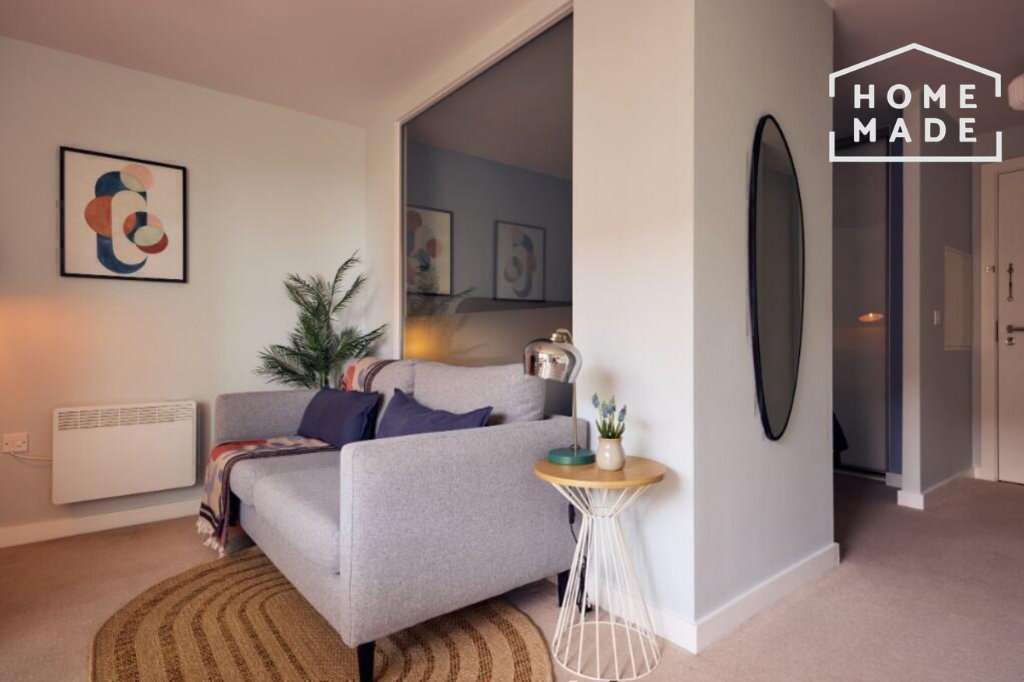 Apartment in Salford, Trinity, Lower Broughton - View 2