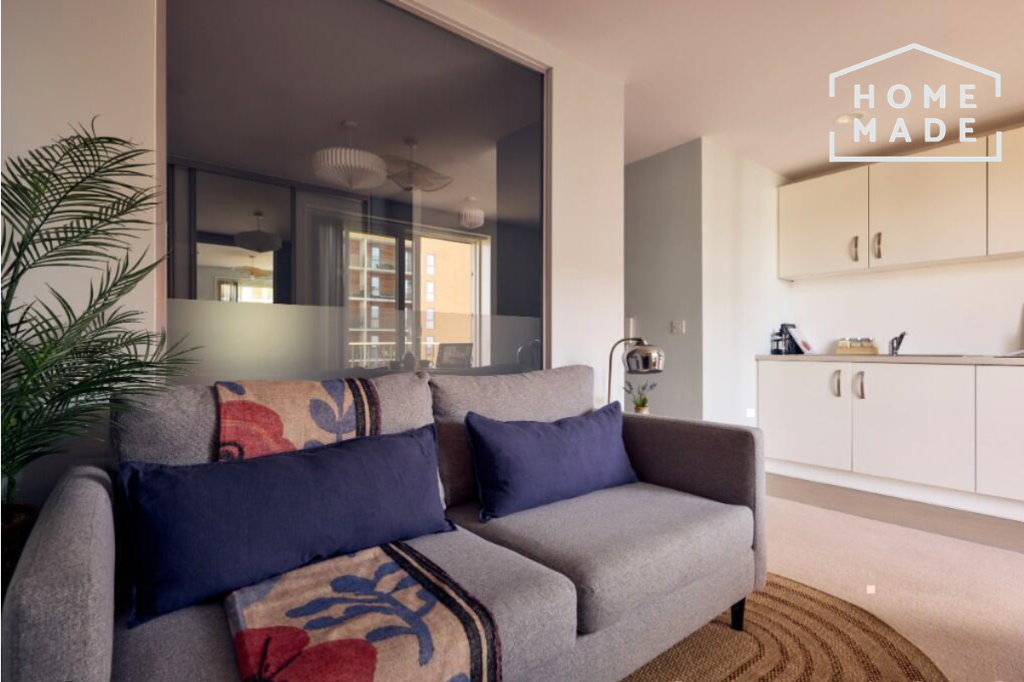 Apartment in Salford, Trinity, Lower Broughton - More