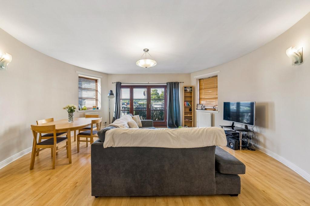 Apartment in Glasgow - View 2