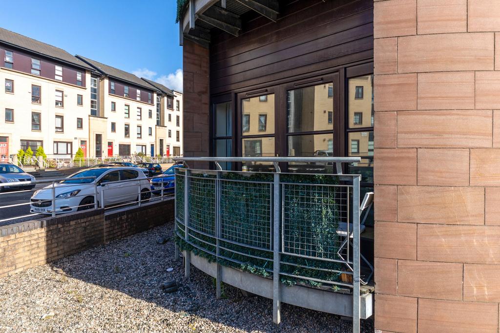 Apartment in Glasgow - More