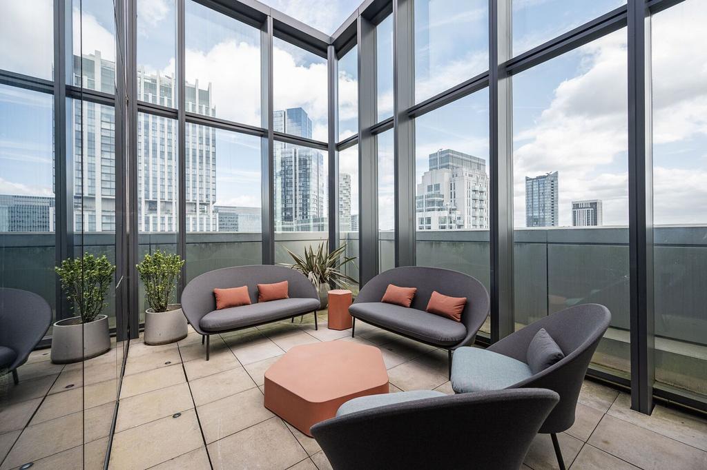 Apartment in LONDON - View 2