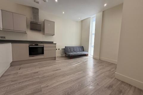 undefined, Farnham Road, Slough SL1