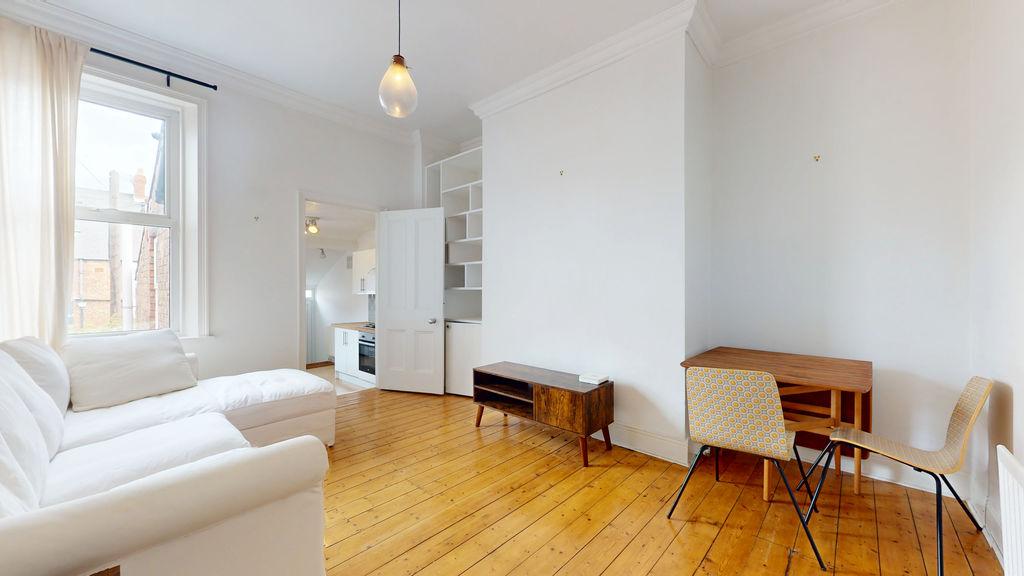 Apartment in Newcastle Upon Tyne - View 2