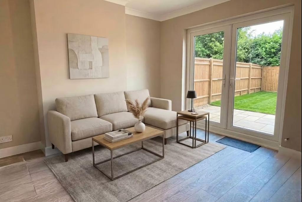 House in Orpington - View 3