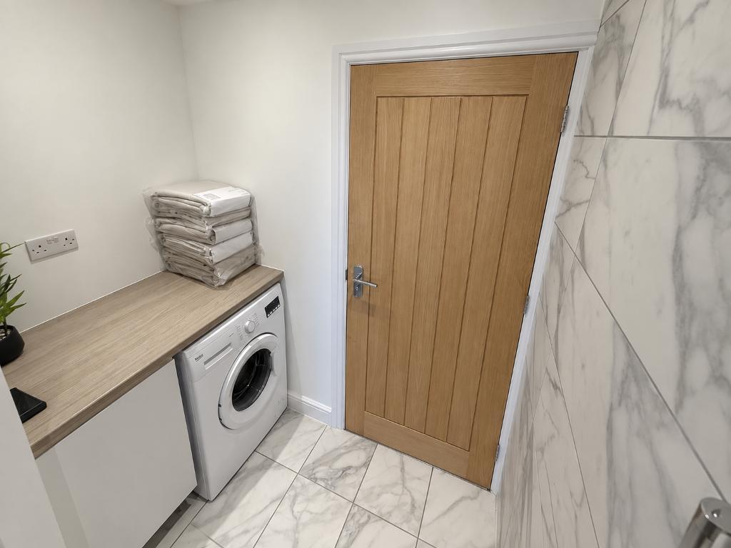House in Orpington - View 5