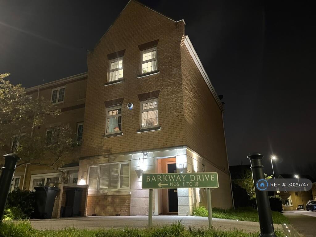 House in London - View 2