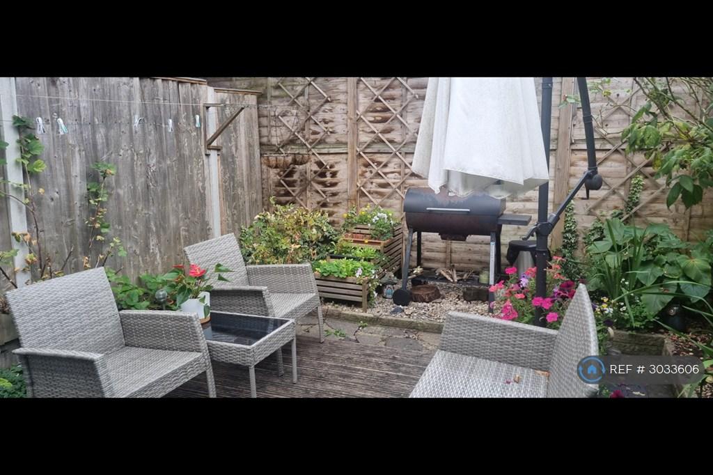 House in London - View 3