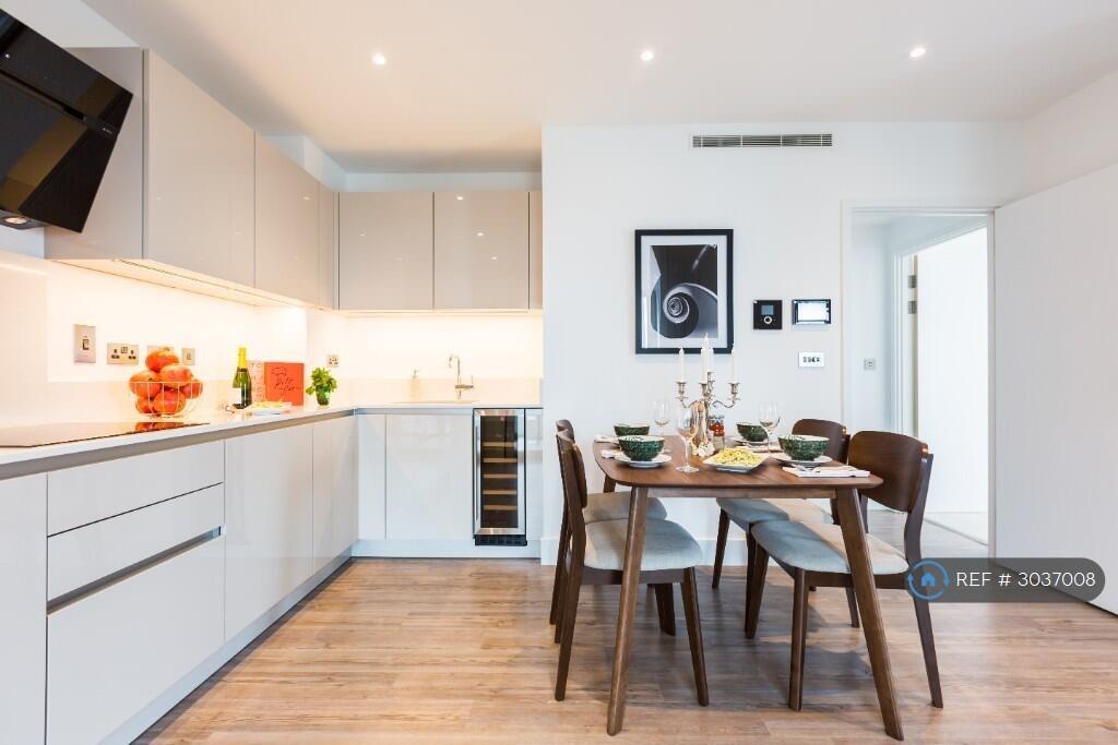 Apartment in London - View 2