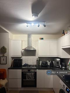 2 bedroom maisonette to rent, Torriano Avenue, London, NW5