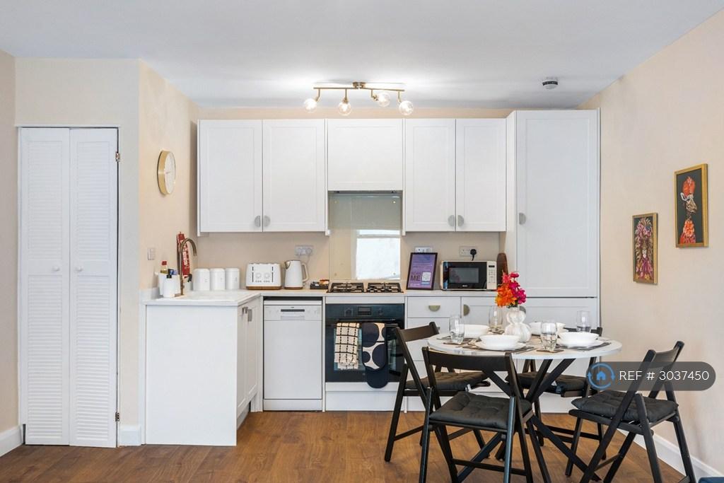 Apartment in Brighton - View 5