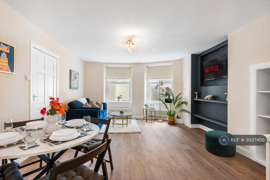 Apartment in Brighton - More