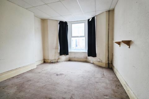 4 bedroom terraced house for sale, Claude Road, Cardiff, CF24