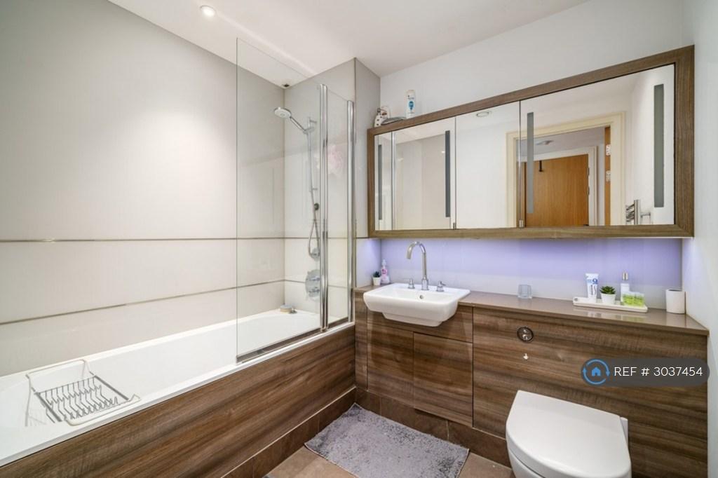 Apartment in London - More
