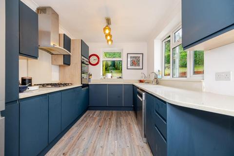 3 bedroom detached house for sale, Harestone Hill, Caterham, CR3 6DX