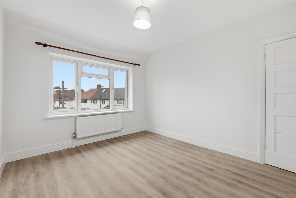 House in Twickenham - View 5