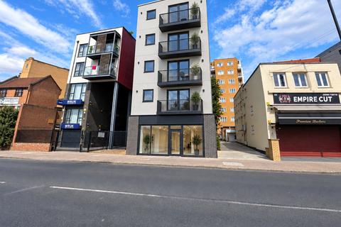 undefined, Hanworth Road, Greater London TW3