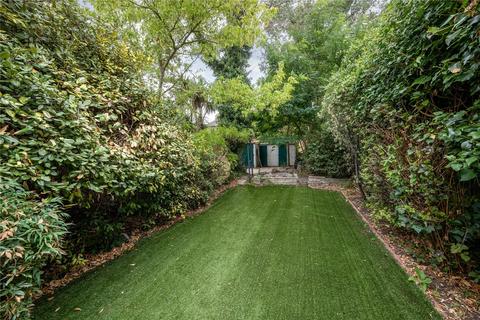 3 bedroom semi-detached house for sale, Mortlake Road, Kew, Surrey, TW9