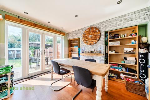 undefined, Chaucer Green, Croydon, CR0