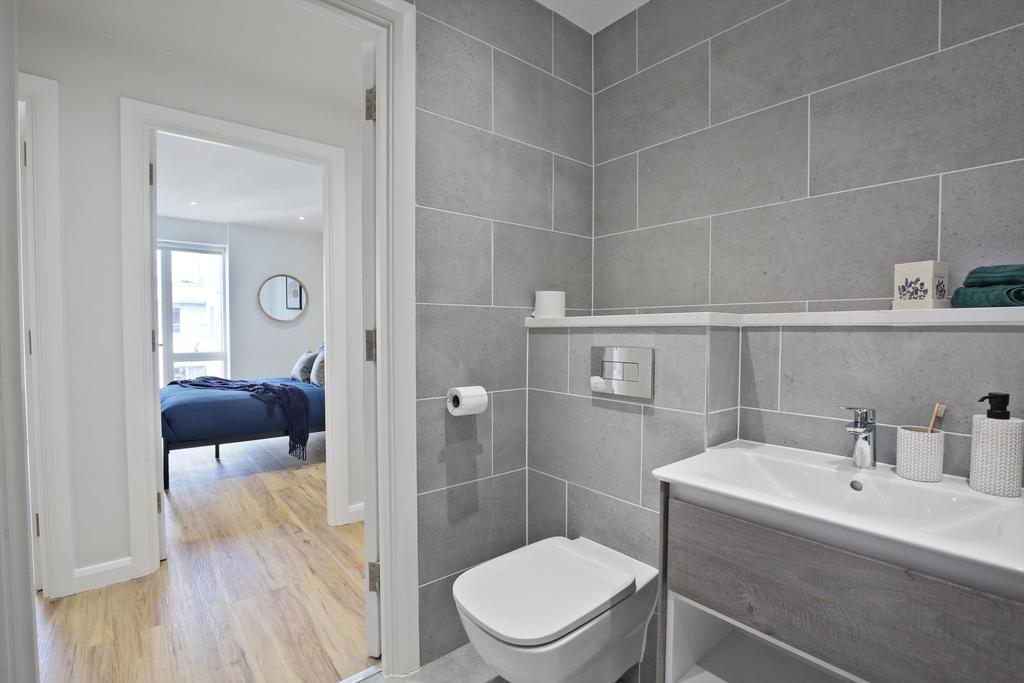 Apartment in London - View 5