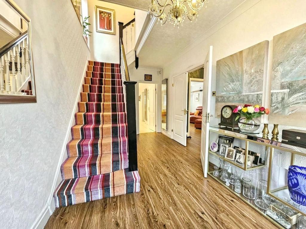 House in Salford, Greater Manchester - View 3