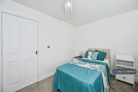 2 bedroom terraced house to rent, Westwood Lane, Wigan, WN3