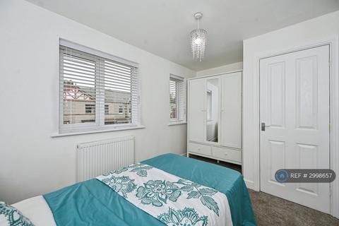 2 bedroom terraced house to rent, Westwood Lane, Wigan, WN3