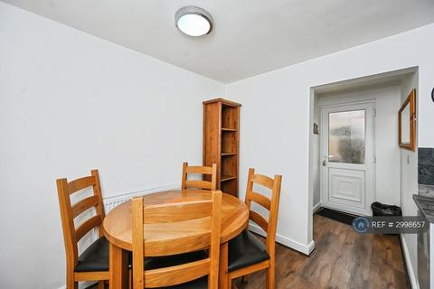 2 bedroom terraced house to rent, Westwood Lane, Wigan, WN3