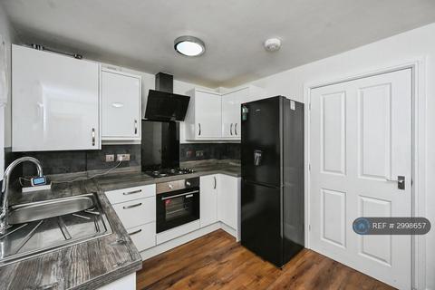 2 bedroom terraced house to rent, Westwood Lane, Wigan, WN3