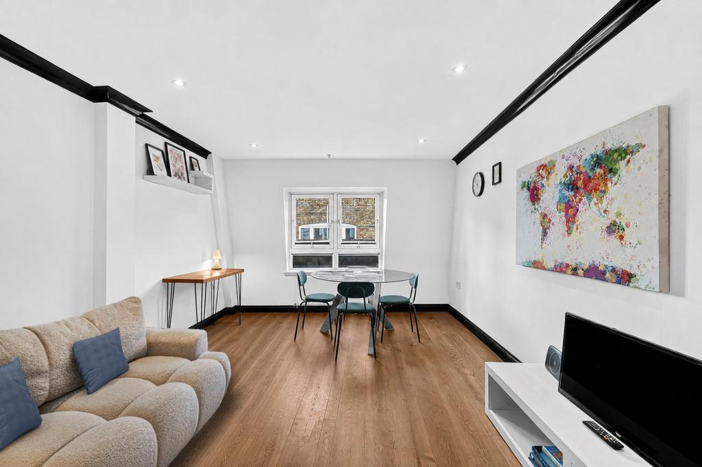 Apartment in London - View 3