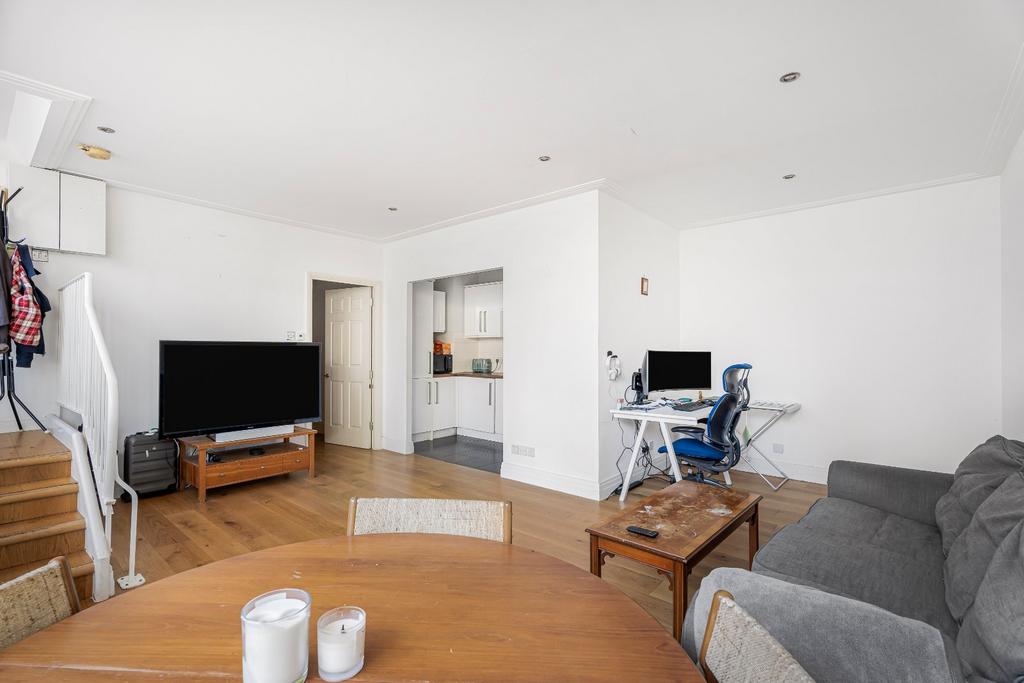 Apartment in London - View 2