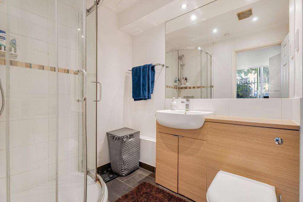 Apartment in London - View 4