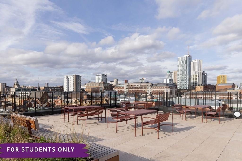 Apartment in Leeds, West Yorkshire - View 4