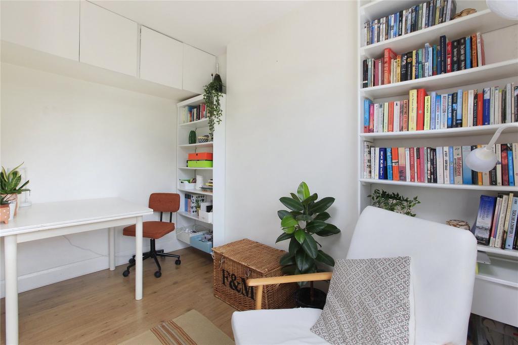 Apartment in London - View 3