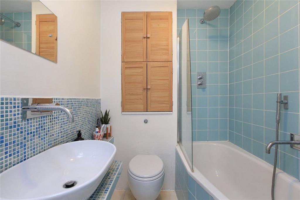 Apartment in London - View 5