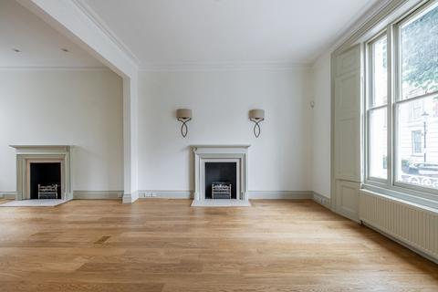 5 bedroom end of terrace house for sale, Stratford Road, London, W8