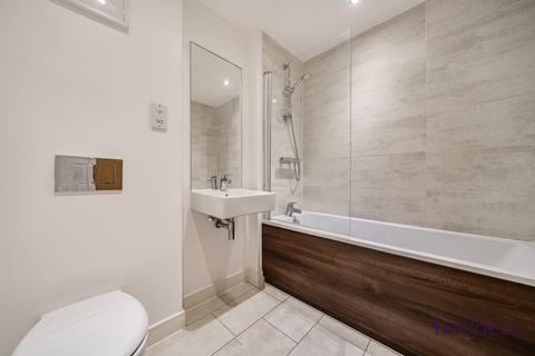 2 bedroom apartment for sale, Fossett Apartments, Hawker Drive, Addlestone, Surrey, KT15