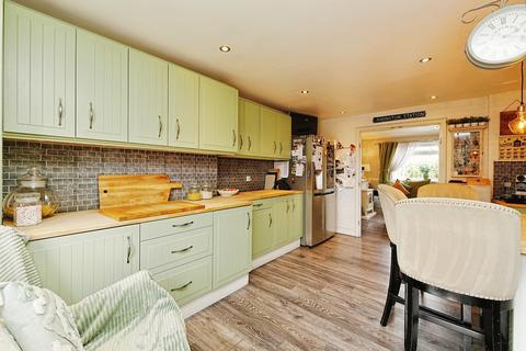 3 bedroom semi-detached house for sale, Aldrich Crescent, New Addington, Croydon, CR0