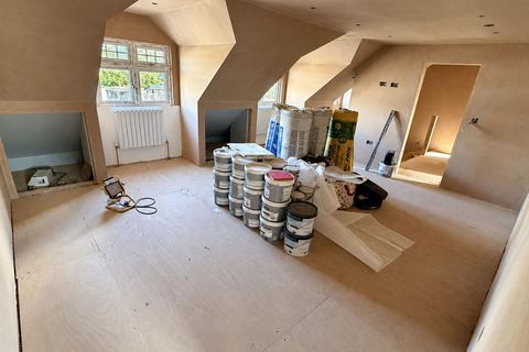 4 bedroom detached house for sale, Kings Gardens, Upminster