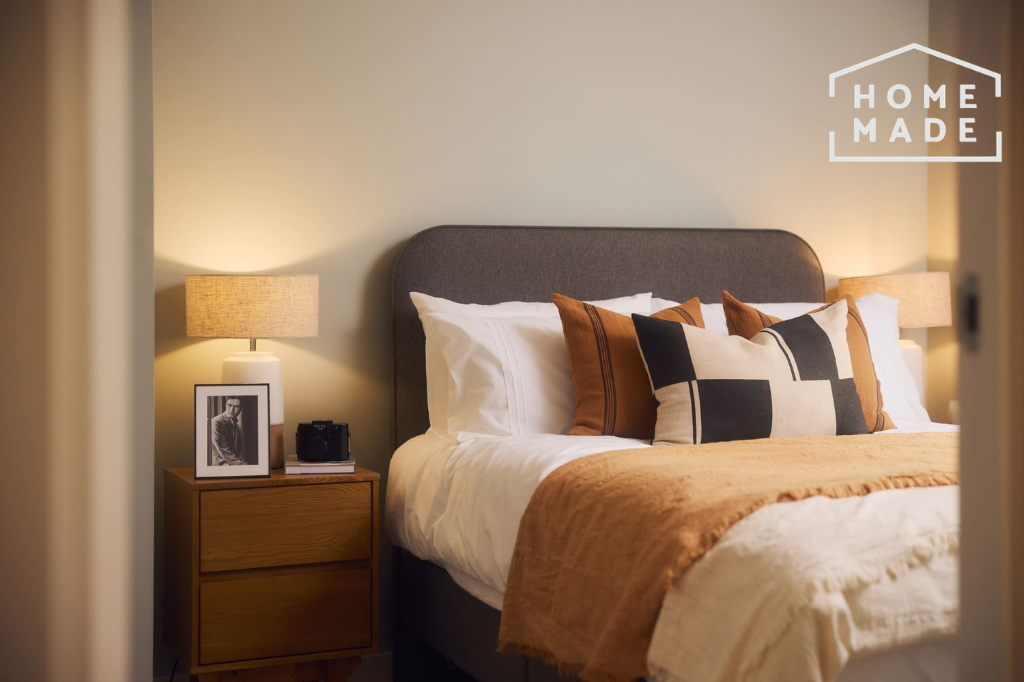 Apartment in Salford, Trinity, Lower Broughton - More
