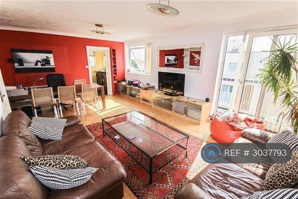 Apartment in Southampton - View 4