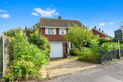 3 bedroom detached house for sale - Girton Crescent, Huntingdon PE29