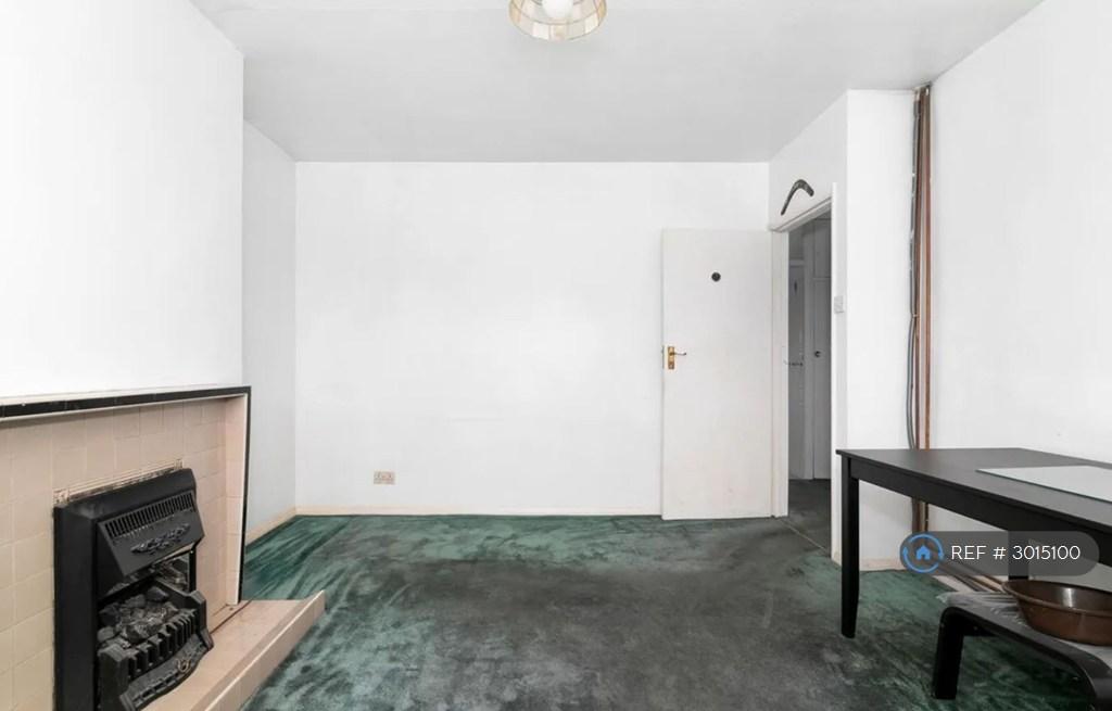Apartment in London - View 3