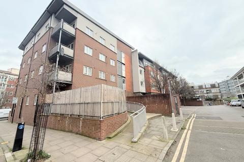 1 bed flat/apartment for rent in San House, Bradstock Road, Hackney, E9.