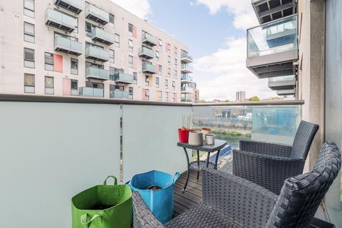 1 bedroom flat for sale, Stainsby Road, London, E14