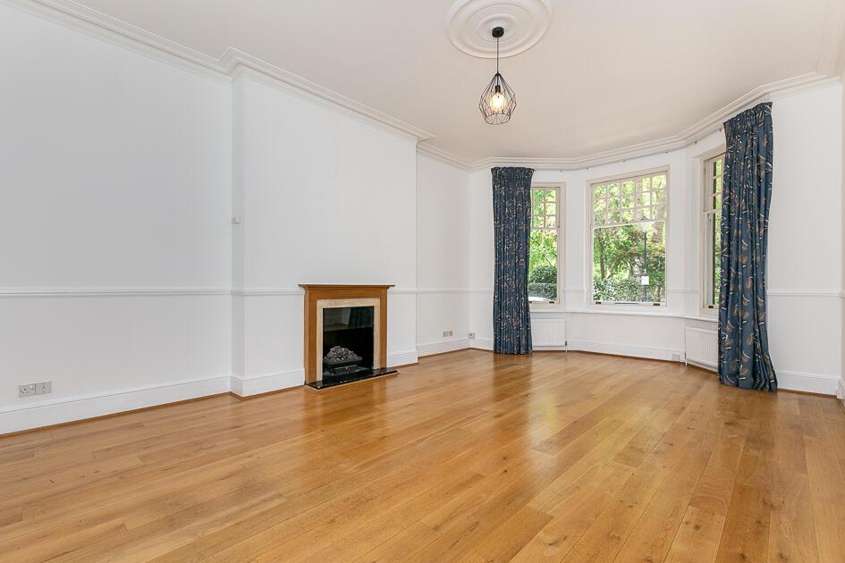 Apartment in London - View 2