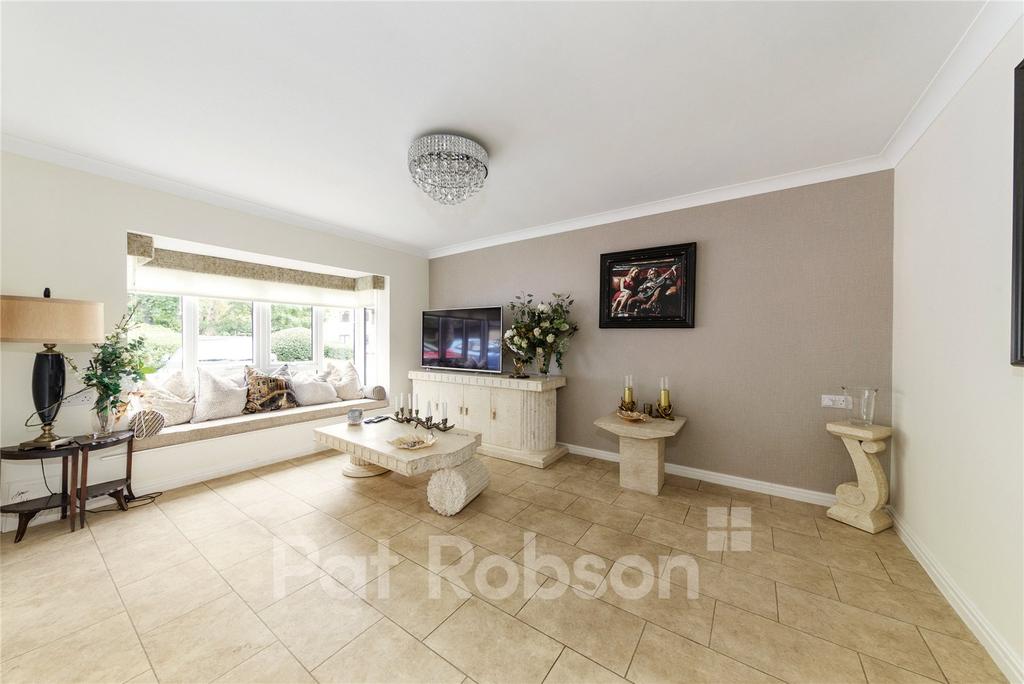 Apartment in Newcastle Upon Tyne - View 4