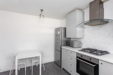 3 bedroom maisonette for sale, Gough Walk, Poplar, E14