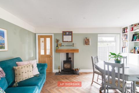 2 bedroom semi-detached house for sale, Bridgnorth Road, Wollaston, Dudley, West Midlands, DY8