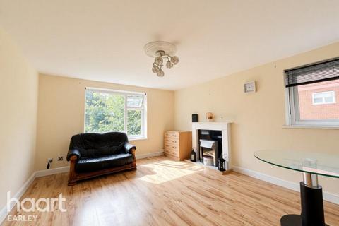 undefined, Burghfield Road, READING