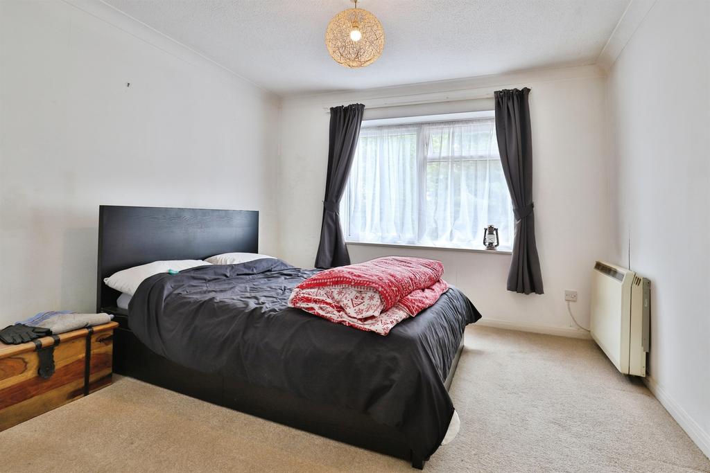 Apartment in Bournemouth - More